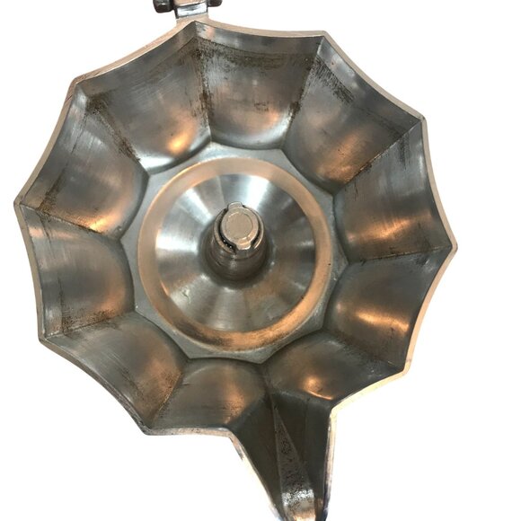 Bialetti Moka Express Stovetop Coffee Maker Set Of 3: Two 3-Cup & One 6-Cup Alum - Picture 7 of 10